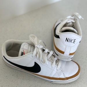 Men's Court Legacy Leather Sneaker